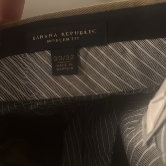 Banana Republic Modern Fit Flat-Front Khaki Dress Pants – Size 33x32 - Picture 5 of 5